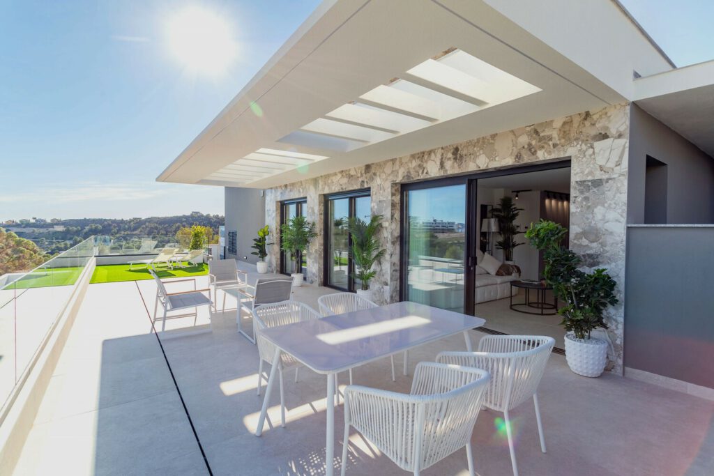 Spectaculair zeezicht bij deze 2 slaapkamer Penthouses in kleinschalige urbanisatie in Finestrat